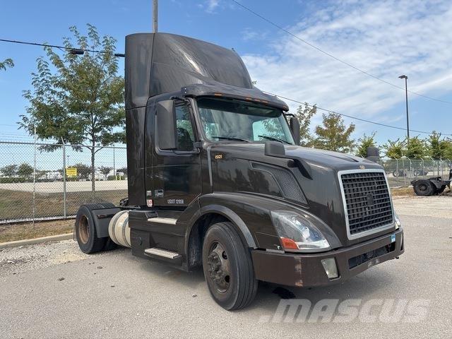 Volvo VNL 트랙터 유닛