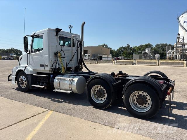 Volvo VNL 트랙터 유닛