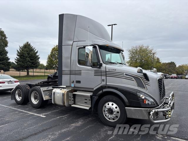 Volvo VNL 트랙터 유닛