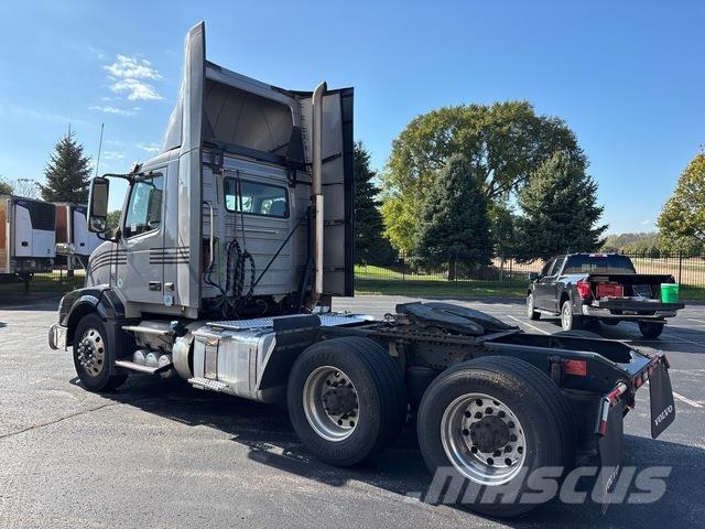 Volvo VNL 트랙터 유닛