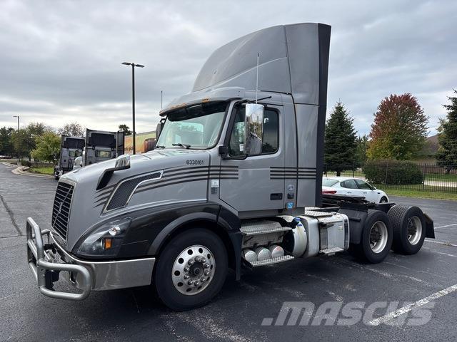 Volvo VNL 트랙터 유닛