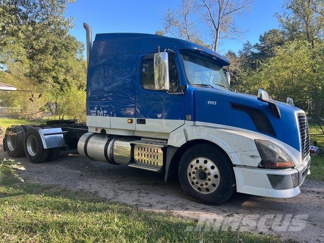 Volvo VNL 트랙터 유닛