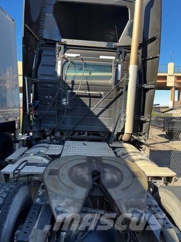 Volvo VNL 트랙터 유닛