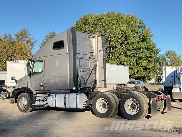 Volvo VNL 트랙터 유닛