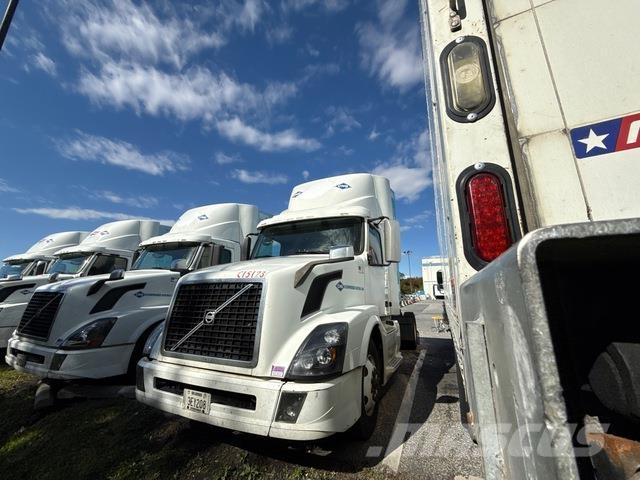 Volvo VNL 트랙터 유닛