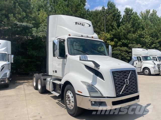 Volvo VNL300 트랙터 유닛