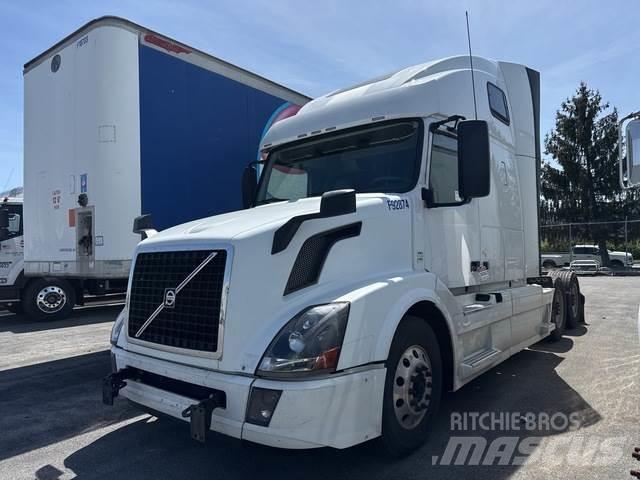 Volvo VNL64T 트랙터 유닛