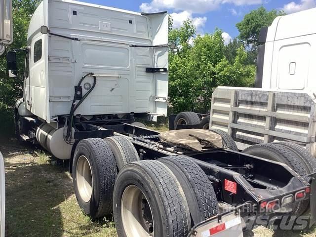 Volvo VNL740 트랙터 유닛