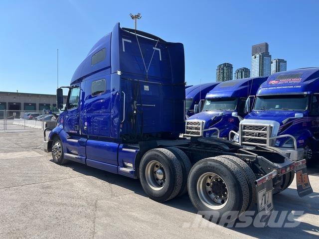 Volvo VNL760 트랙터 유닛