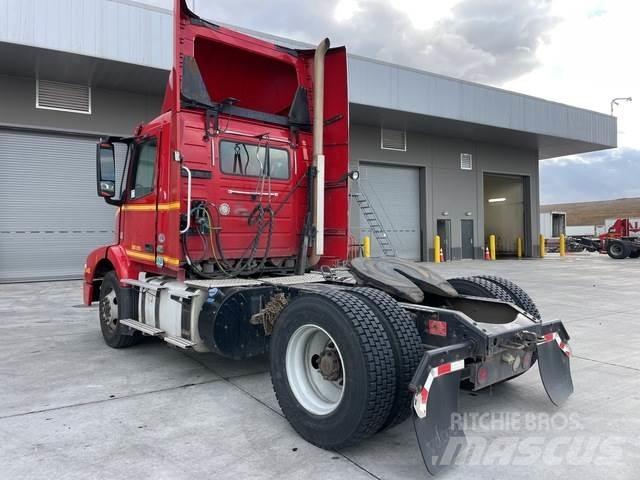 Volvo VNM 트랙터 유닛