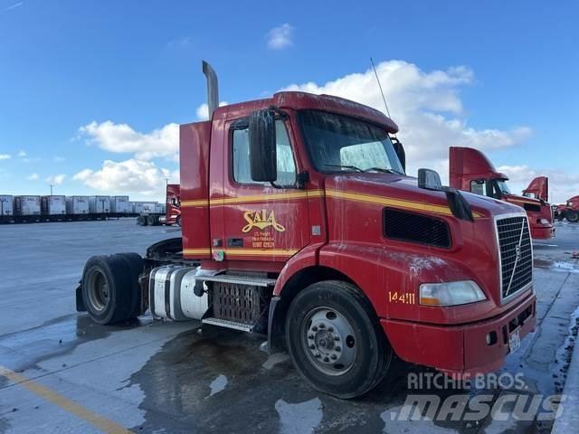 Volvo VNM 트랙터 유닛