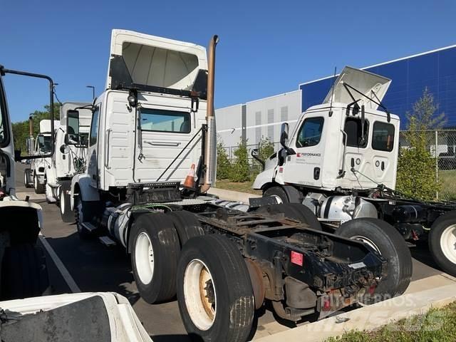 Volvo VNM 트랙터 유닛