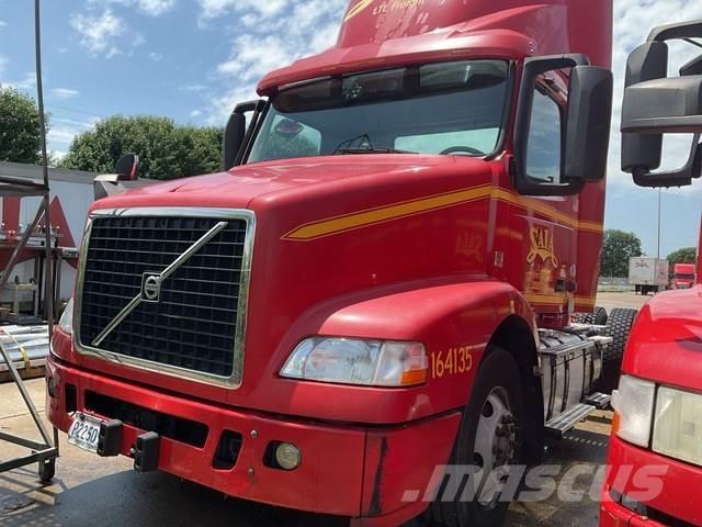 Volvo VNM 트랙터 유닛