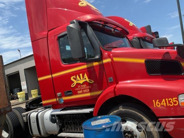 Volvo VNM 트랙터 유닛