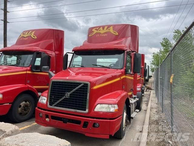 Volvo VNM 트랙터 유닛