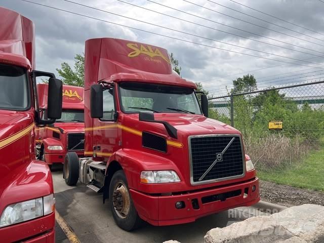 Volvo VNM 트랙터 유닛