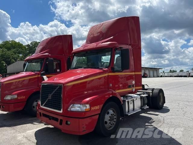 Volvo VNM 트랙터 유닛