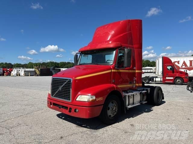 Volvo VNM 트랙터 유닛