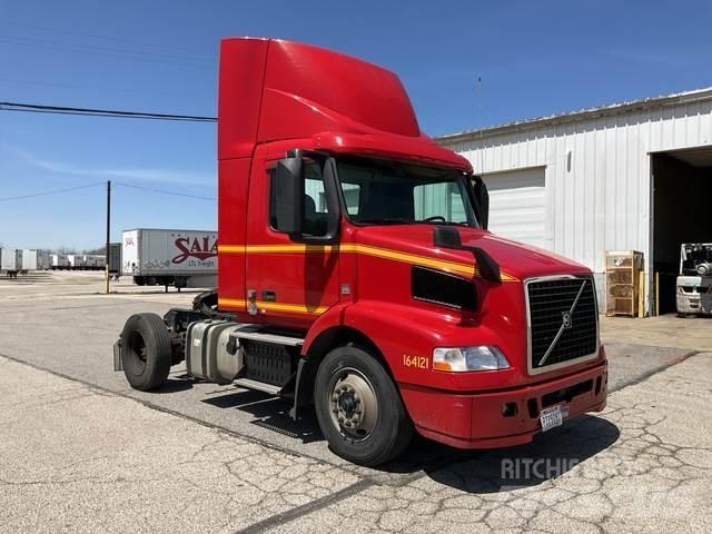 Volvo VNM 트랙터 유닛