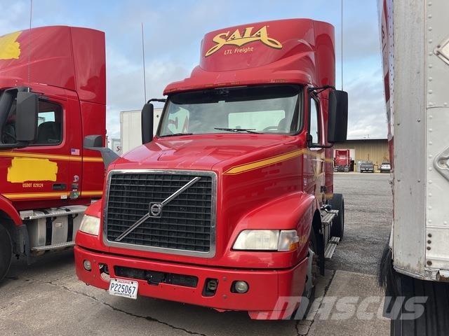 Volvo VNM 트랙터 유닛