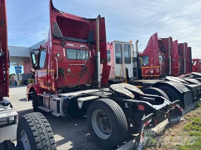 Volvo VNM 트랙터 유닛