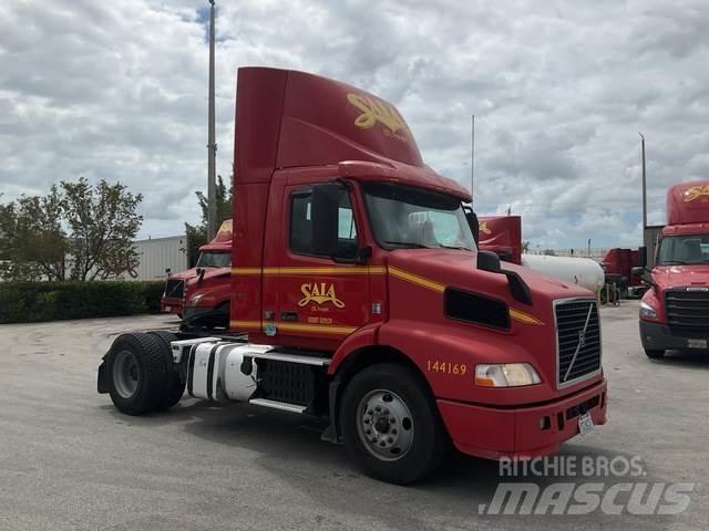 Volvo VNM 트랙터 유닛