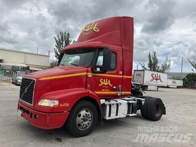Volvo VNM 트랙터 유닛