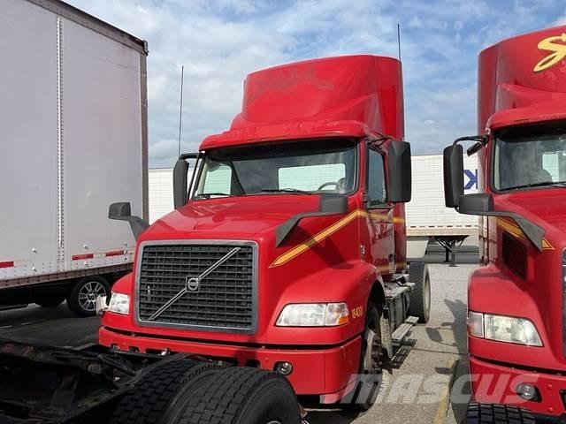 Volvo VNM 트랙터 유닛