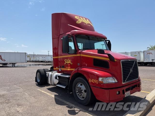 Volvo VNM 트랙터 유닛