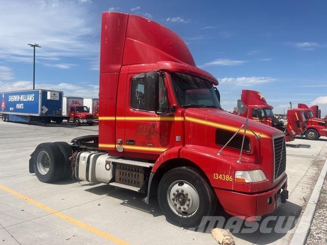 Volvo VNM 트랙터 유닛