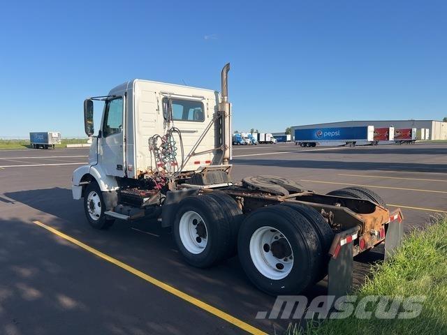 Volvo VNM 트랙터 유닛