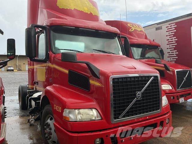 Volvo VNM 트랙터 유닛