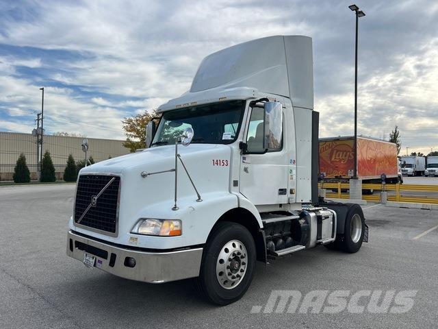Volvo VNM 트랙터 유닛
