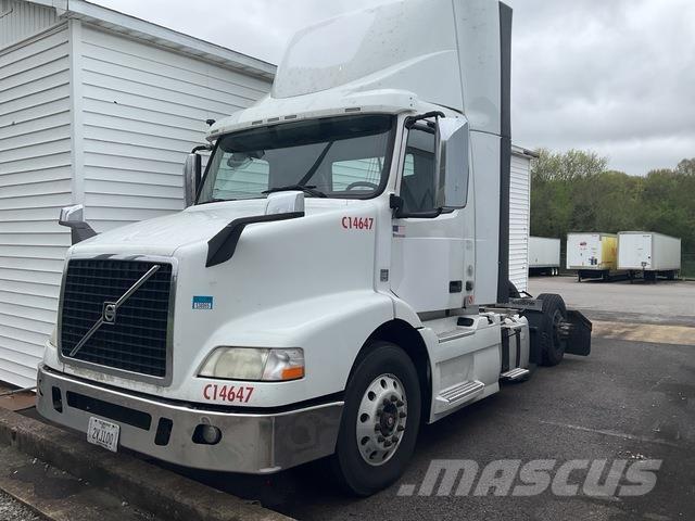 Volvo VNM 트랙터 유닛