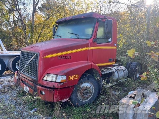Volvo VNM200 트랙터 유닛