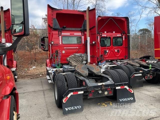 Volvo VNM42T 트랙터 유닛