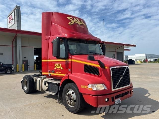 Volvo VNM42T 트랙터 유닛