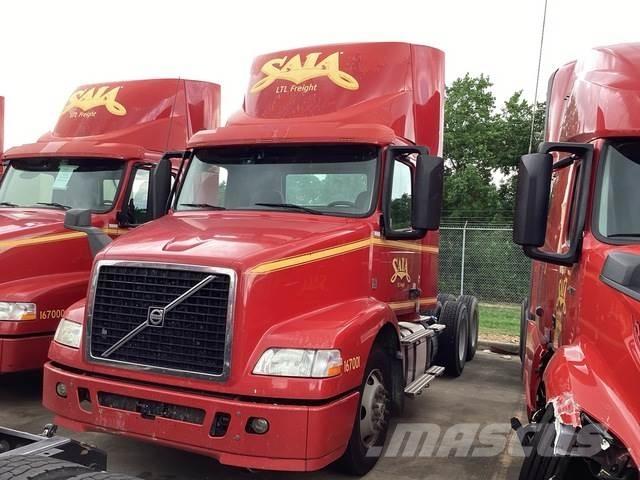 Volvo VNM64T 트랙터 유닛