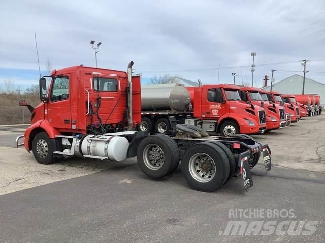 Volvo VNR 트랙터 유닛