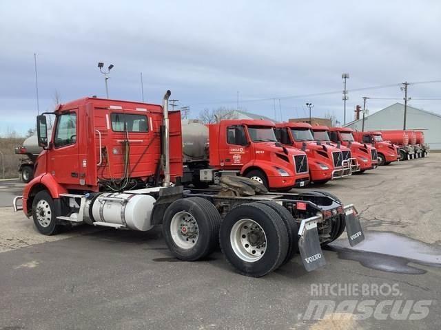 Volvo VNR 트랙터 유닛