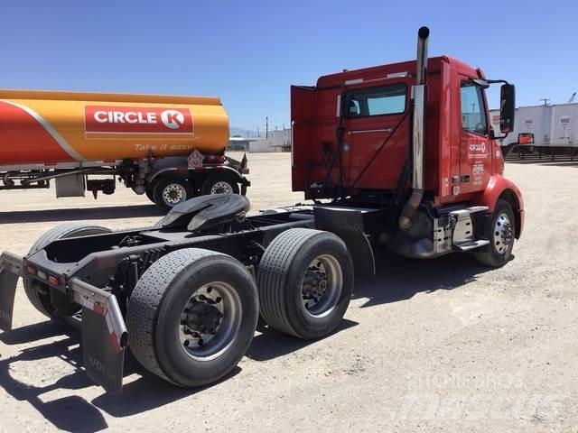 Volvo VNR 트랙터 유닛