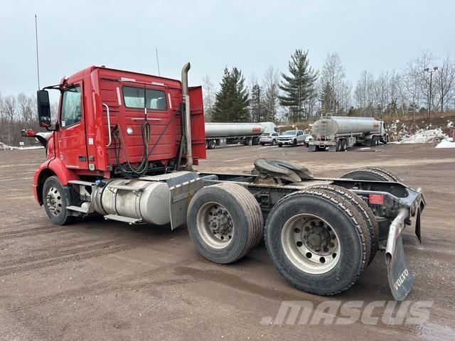 Volvo VNR 트랙터 유닛