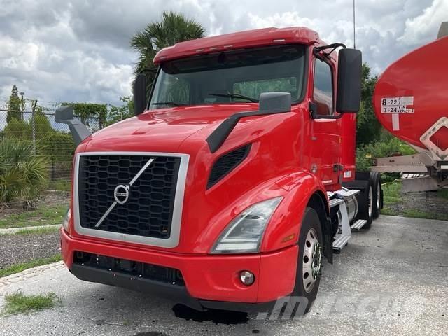 Volvo VNR 트랙터 유닛