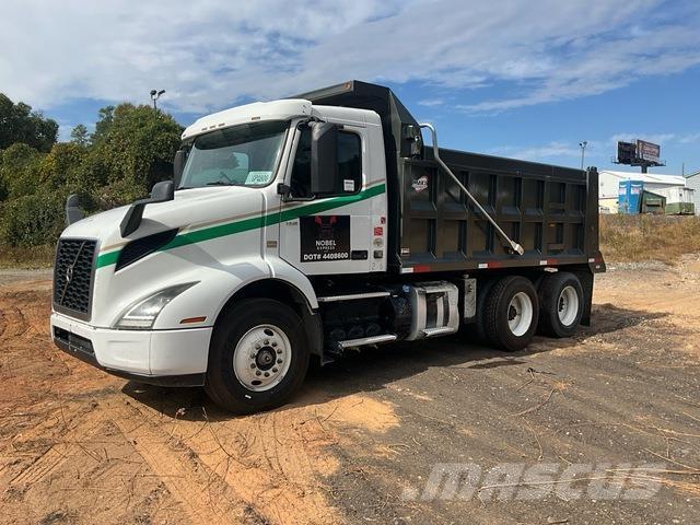 Volvo VNR 덤프 트럭