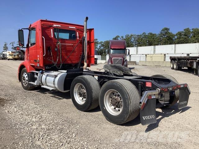 Volvo VNR 트랙터 유닛