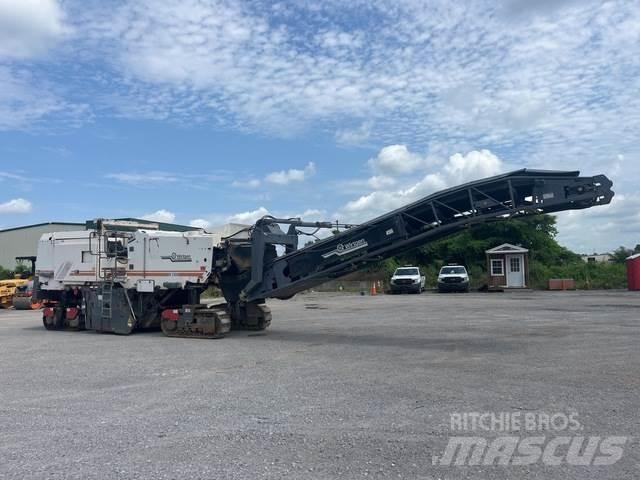 Wirtgen W2200 아스팔트 콜드 밀링 기계