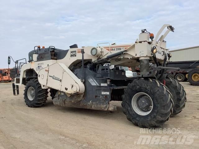 Wirtgen WR2000 토양 다짐기