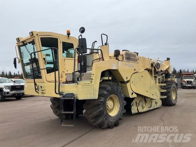 Wirtgen WR2400 토양 다짐기
