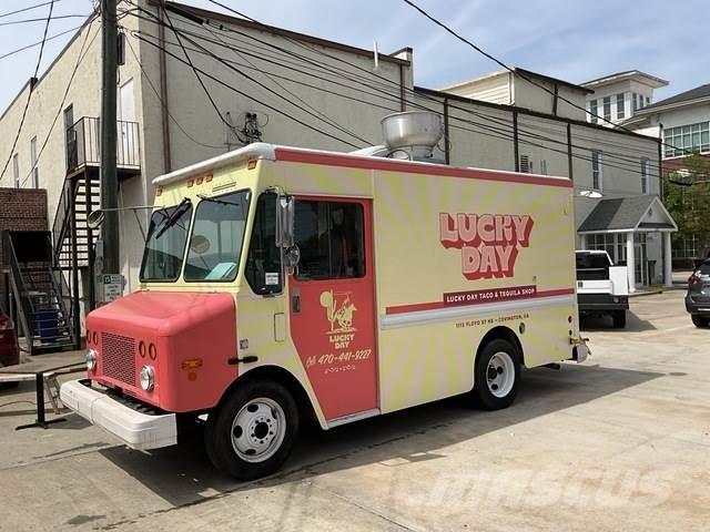 Workhorse P42 음료 배달 트럭