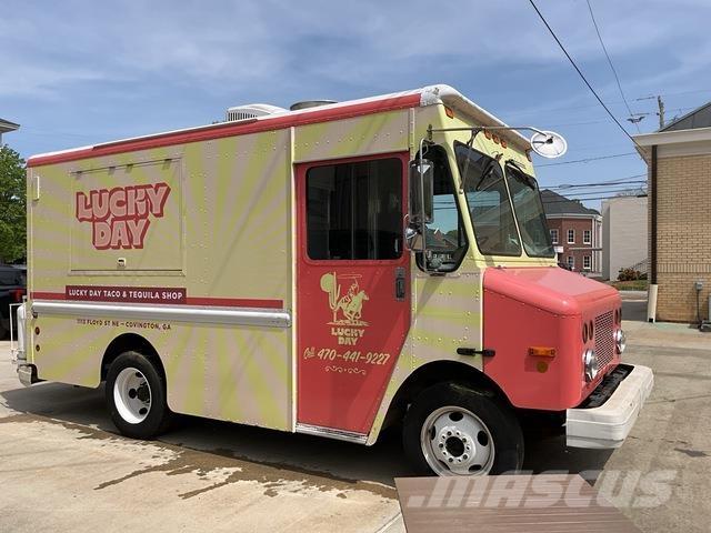 Workhorse P42 음료 배달 트럭